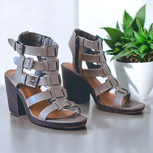 Rampage Gray Gladiator Style Sandals - Picture 16 of 16